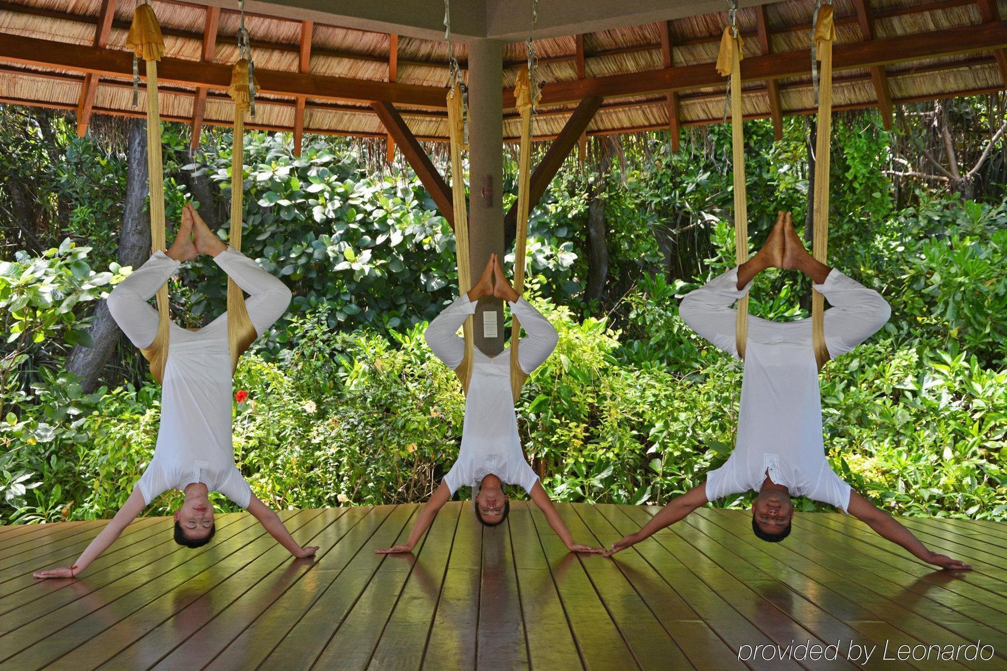 Four Seasons Resort Maldives At Landaa Giraavaru Kamadhoo Bagian luar foto