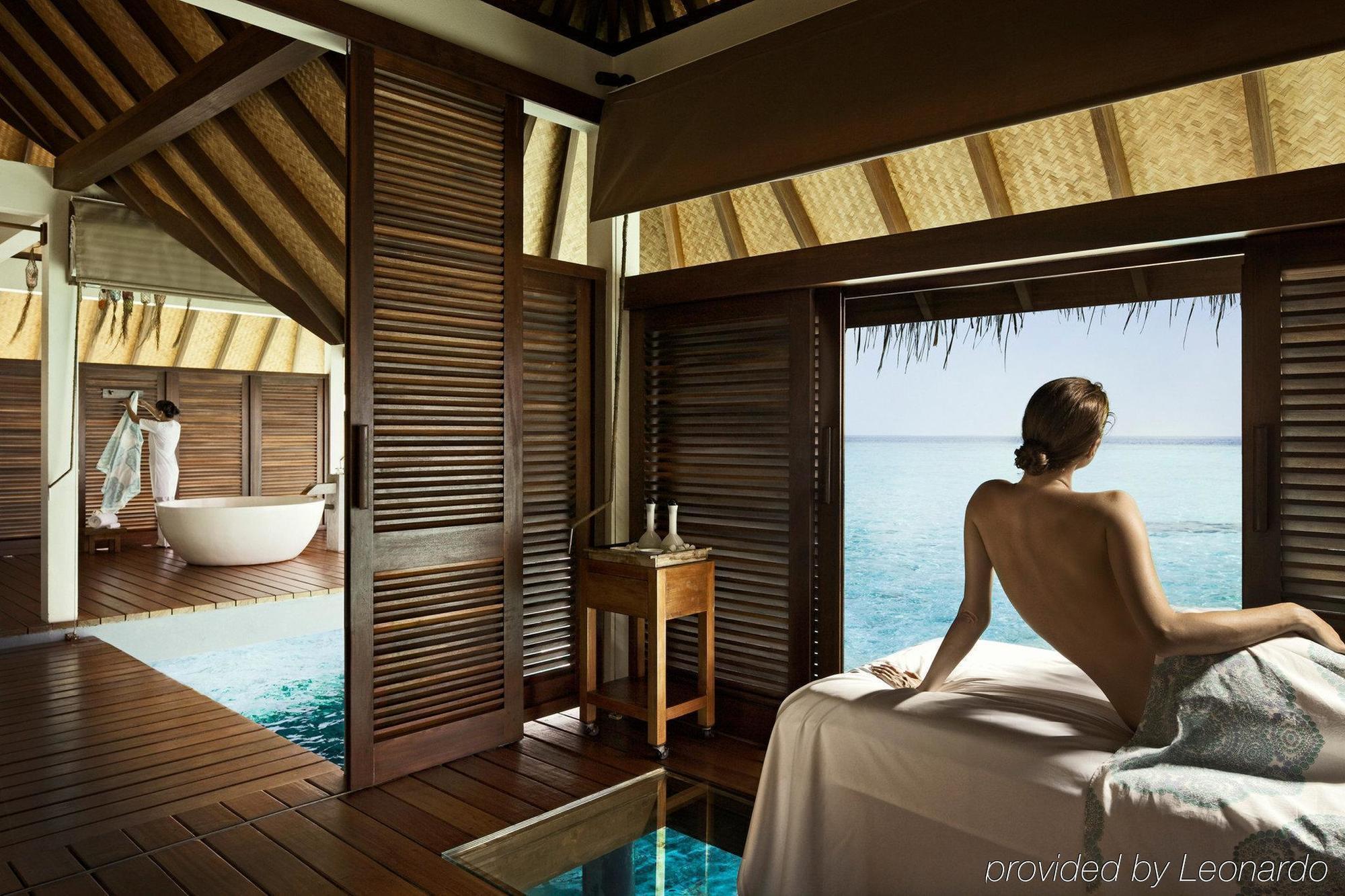 Four Seasons Resort Maldives At Landaa Giraavaru Kamadhoo Bagian luar foto